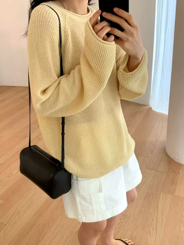 Fashionable Loose Knit Top, Comfortable and Versatile