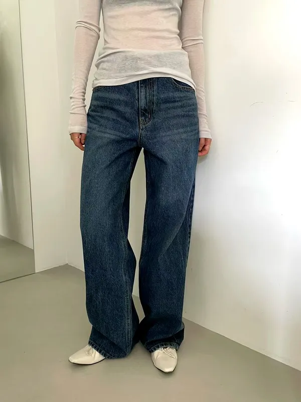 Fashionable Loose Denim Jeans - Comfortable and Versatile for Effortless Casual Style