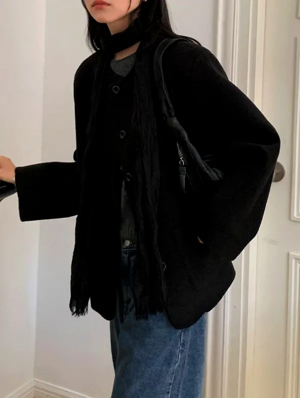 Stylish Minimalist Women's Jacket, Elegant and Versatile