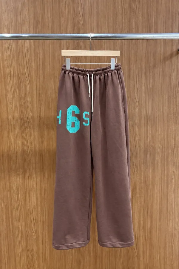 Comfortable Loose-Fit Sports Pants for Everyday Wear
