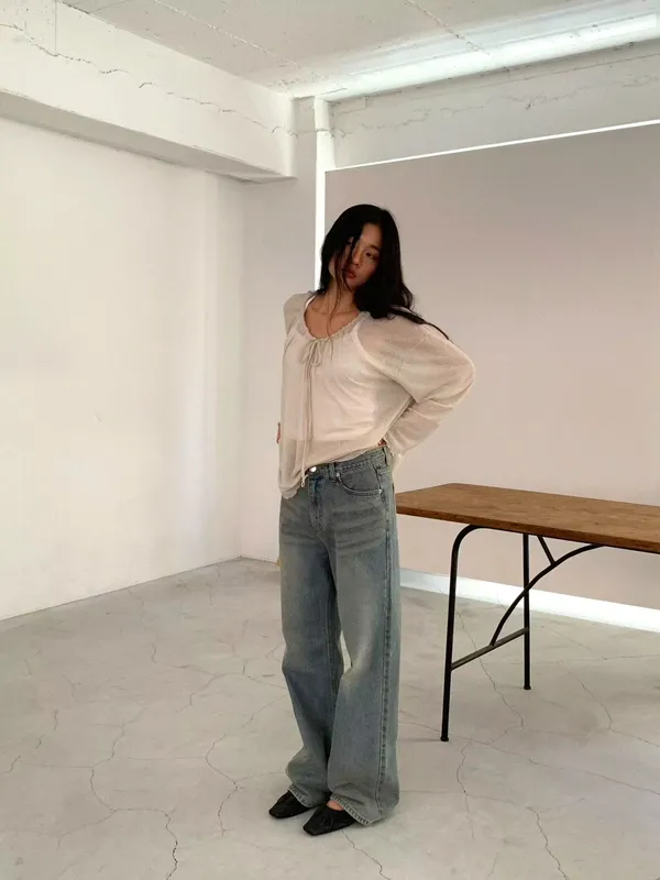 Fashionable Loose-Fit Jeans, Comfortable and Versatile to Showcase Your Unique Charm
