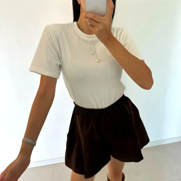Elegant Pearl-Embellished Short Sleeve T-Shirt, Fashionable and Versatile