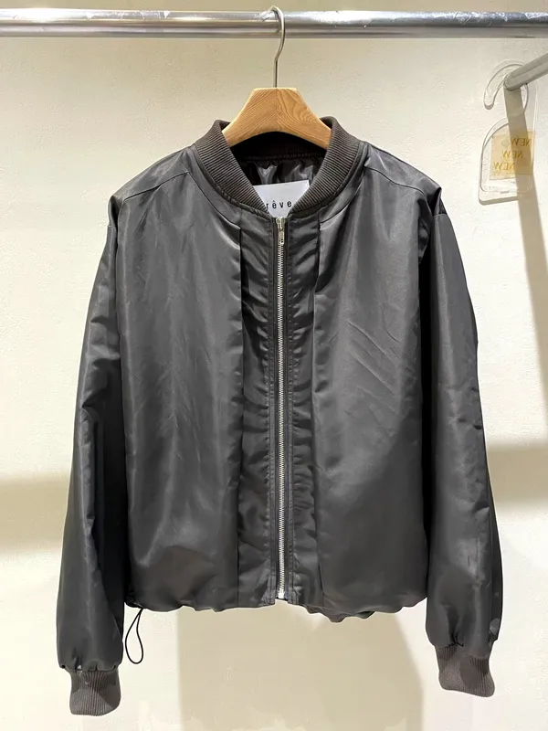 Stylish Black Women's Jacket - Lightweight and Comfortable, Perfect for Any Outfit