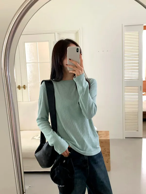 Fresh Lightweight Women's T-Shirt - Comfortable and Breathable for Perfect Pairing