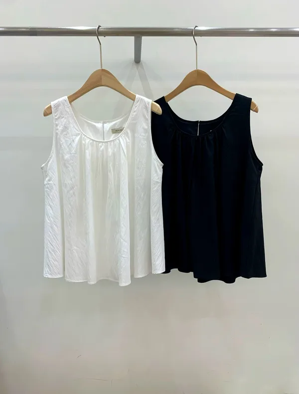 Simple and Versatile Women's Top, Lightweight and Comfortable for Summer Wear