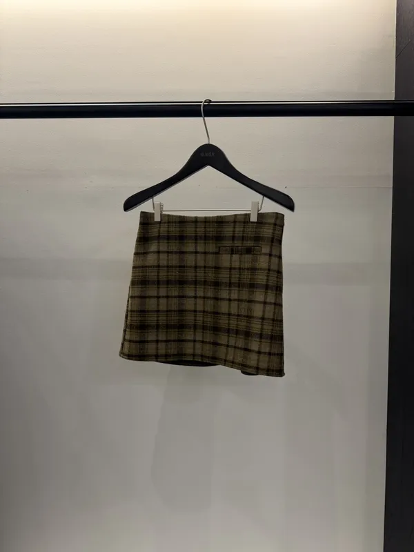 Stylish Plaid Mini Skirt - Show Off Your Elegant Charm