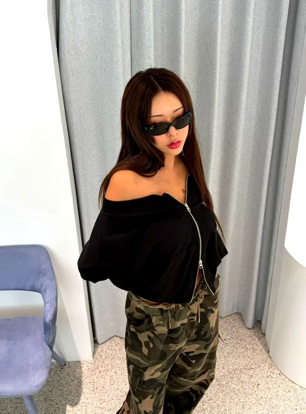 Fashionable Casual Women's Jacket with Zipper Design, Comfortable and Versatile