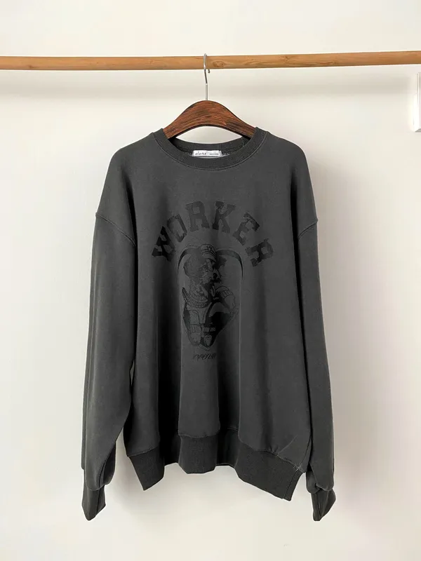 Trendy Oversized Workwear Hoodie - Your Essential for Comfort and Style