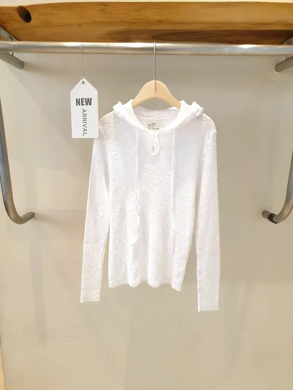 Fashionable Versatile Women's Sweater, Lightweight and Breathable, Perfect for Spring and Autumn