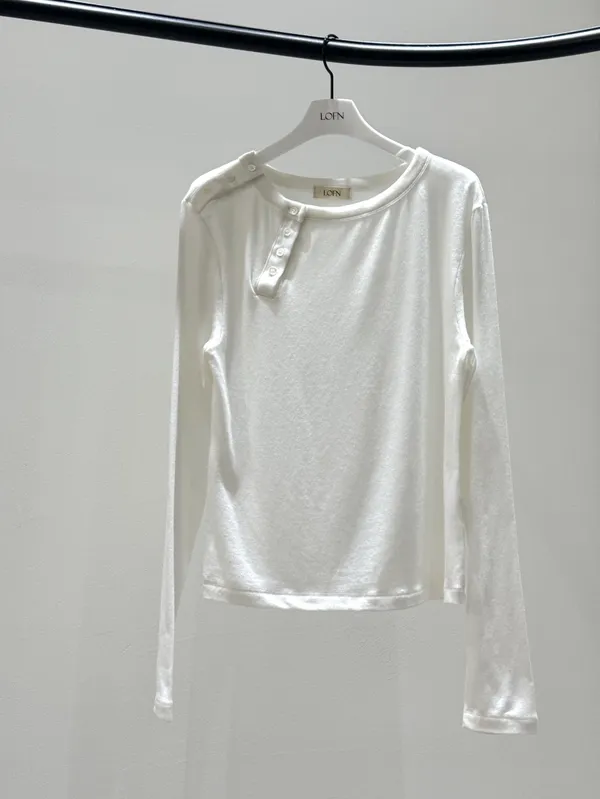 Minimalist White Long Sleeve T-Shirt, Comfortable and Versatile