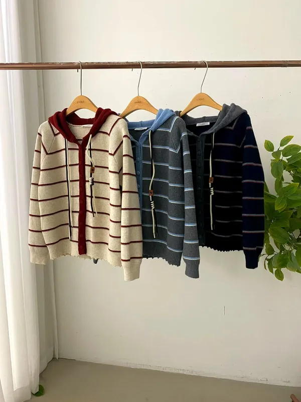Stylish Striped Women's Jacket - Comfortable Casual Style