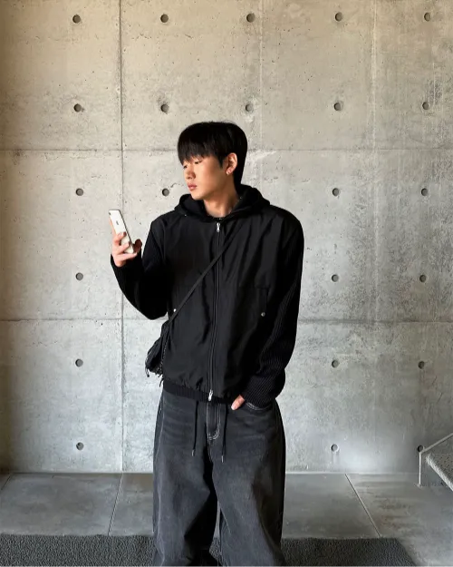 APM. Garments Two-Tone Hooded Jacket