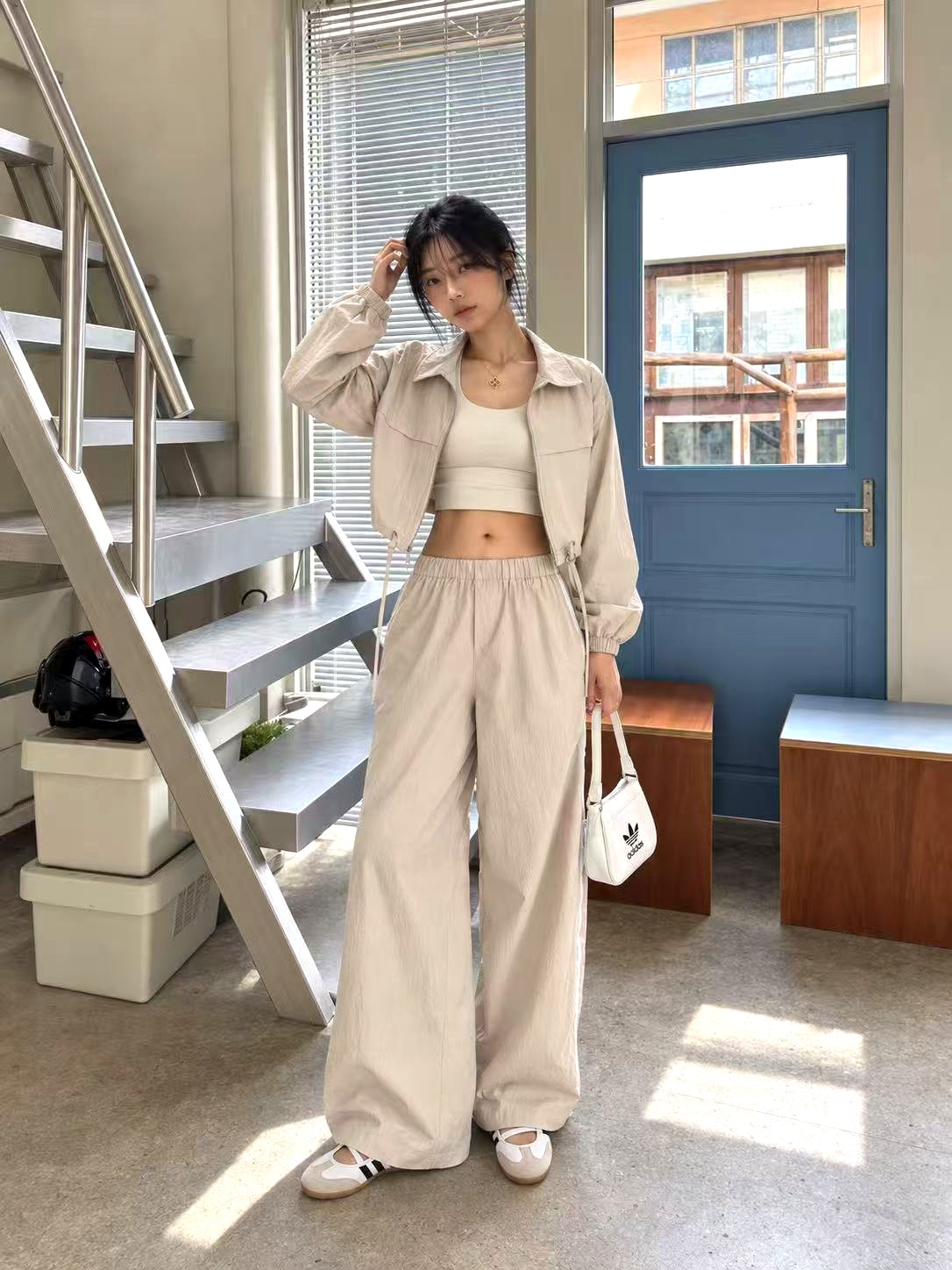루즈핏 캐주얼 팬츠 - 편안하고 다재다능한 일상복