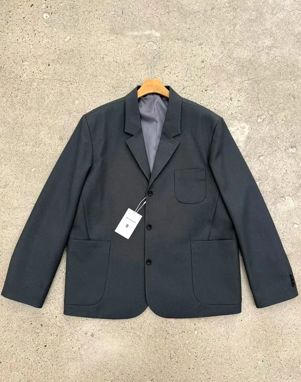 經典男士西服外套，優雅剪裁，適合多場合 Sale
