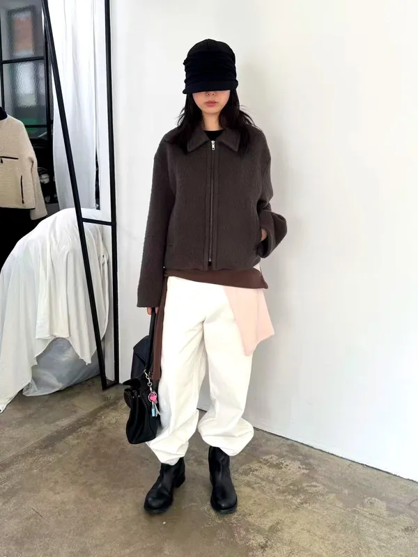 Stylish Women's Jacket - Warm and Comfortable for Fall and Winter