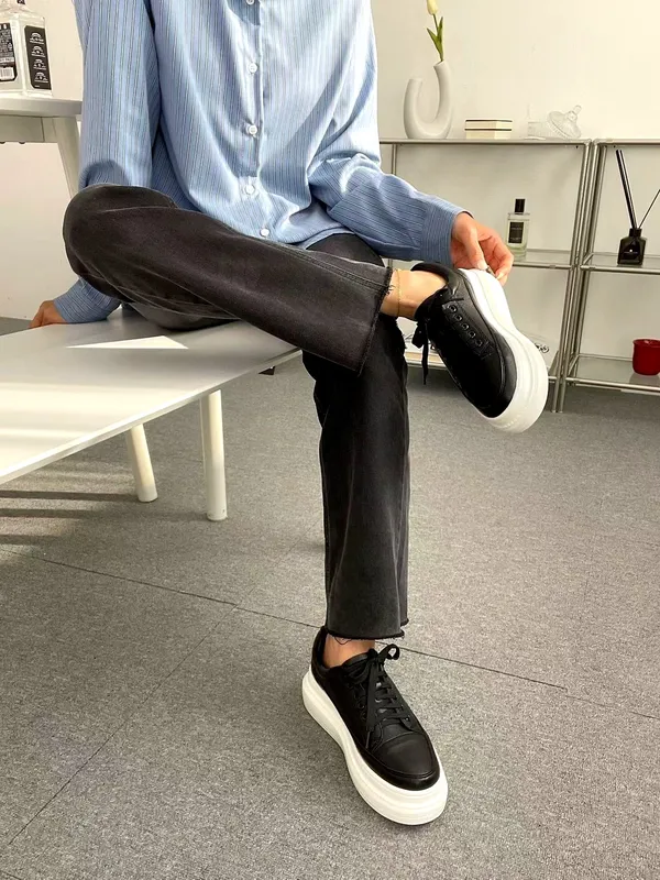 Stylish Versatile Women's Shoes, Comfortable Casual Sneakers Apm Luxe B1 Floor 110 RILLA
