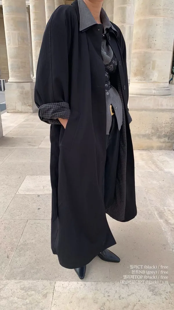 Stylish Black Women's Jacket, Classic Design, Perfect Match
