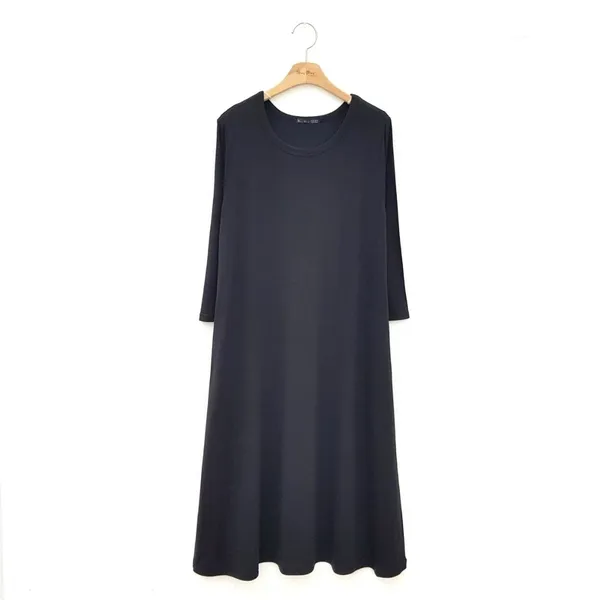 Stylish and Comfortable Long Dress for Women - Perfect for Any Occasion