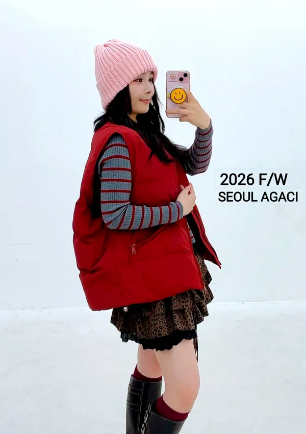 Stylish Red Women's Vest Jacket - Warm and Comfortable
