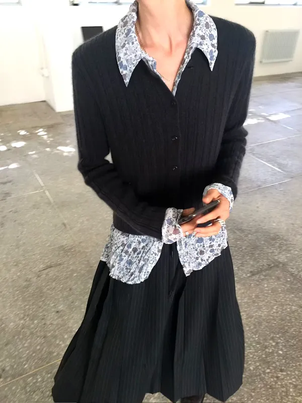 Chic Women's Cardigan - Elegant and Versatile for Spring and Autumn
