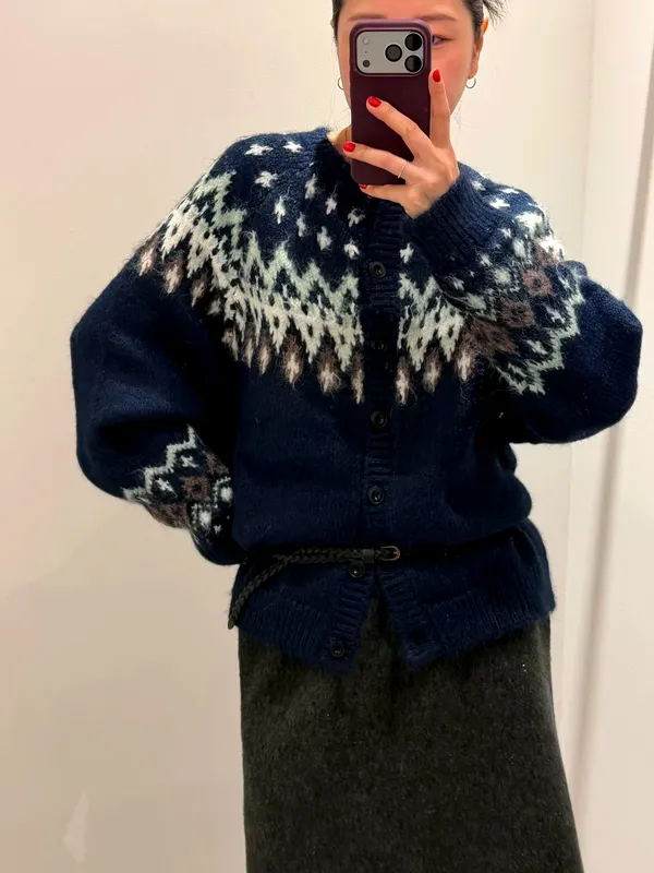 Fashionable Knitted Cardigan, Warm and Comfortable for Autumn and Winter