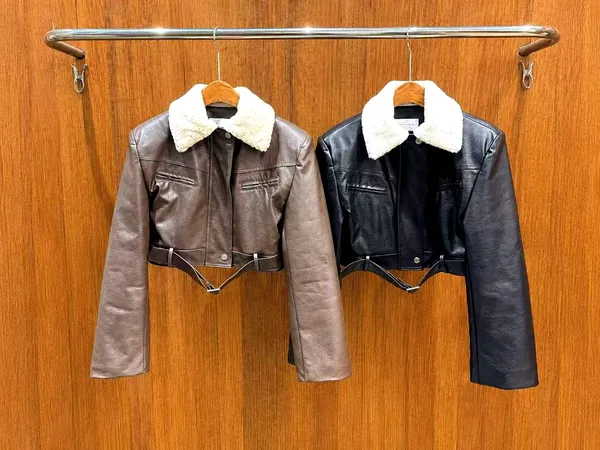 Fashion Women's Jacket Coat, Warm and Comfortable, Classic Design
