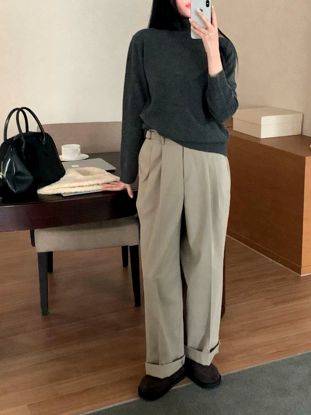 심플한 하이웨이스트 루즈 캐주얼 팬츠