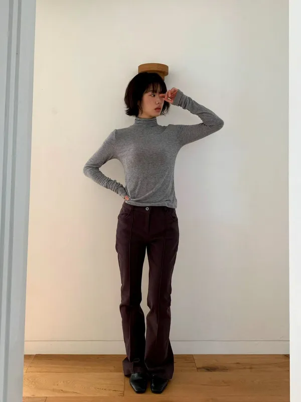 Stylish Gray Turtleneck Top for Women, Comfortable and Versatile
