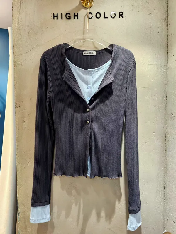 Stylish Slim-Fit Women's Top, Comfortable and Versatile