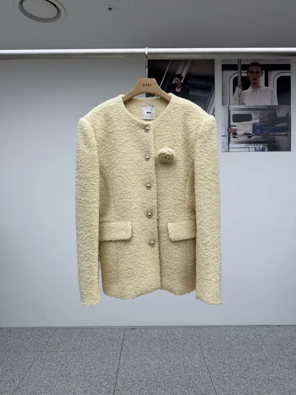 Elegant Beige Woolen Coat - Fashionable and Versatile