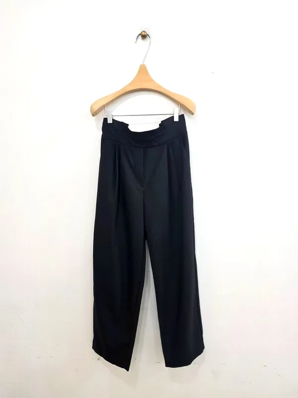 Stylish Versatile Women's Pants, Elegant Cut, Comfortable Fabric