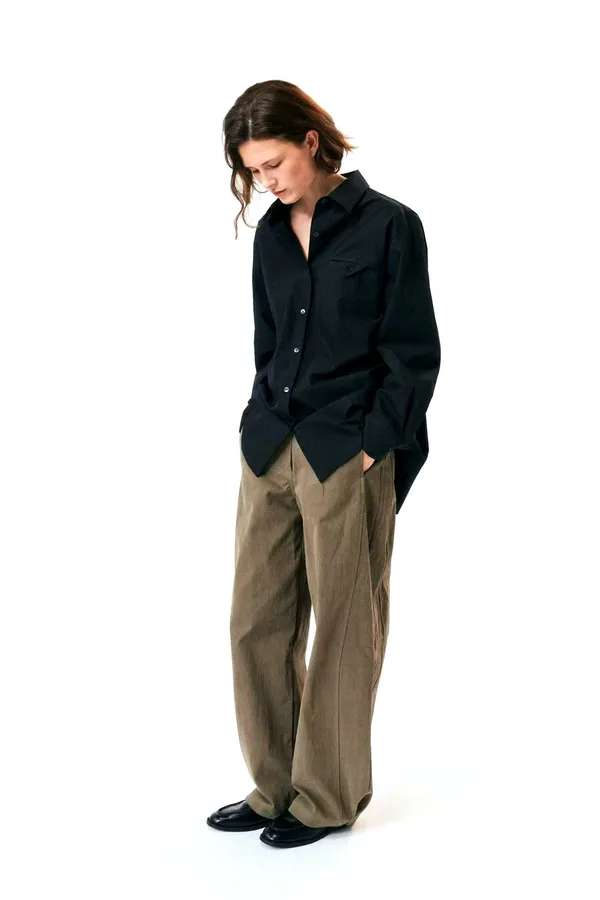 Minimalist Black Women's Top - Comfortable and Versatile