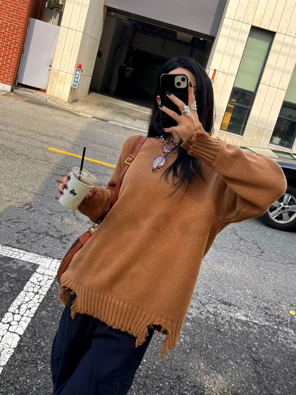 Essential Loose Sweater for Fall and Winter, Warm and Comfortable, Fashionable and Versatile