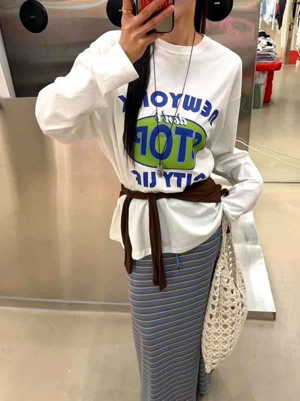 Trendy Casual Women's Top, Comfortable and Versatile