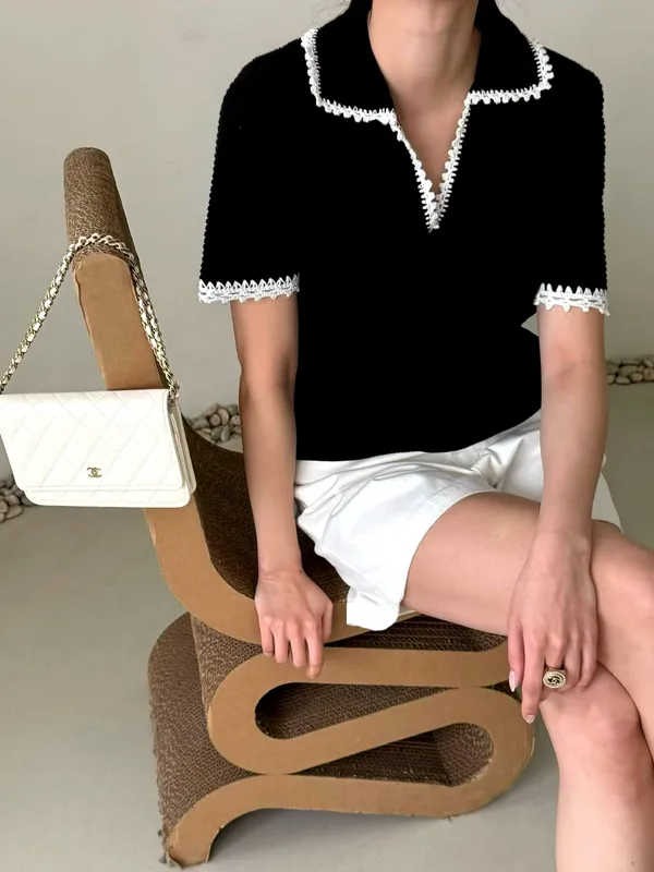 Fashionable and Minimalist Women's Top - Comfortable Knitted Short Sleeve