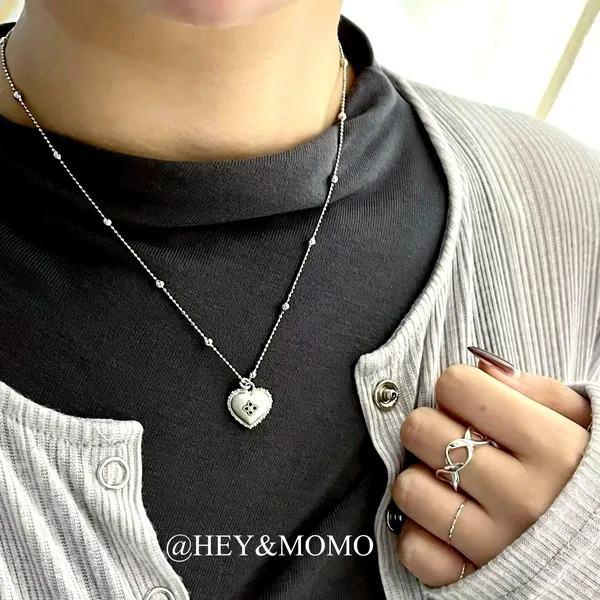 Stylish Heart-Shaped Pendant Necklace, Elegant Silver Accessory Necklace