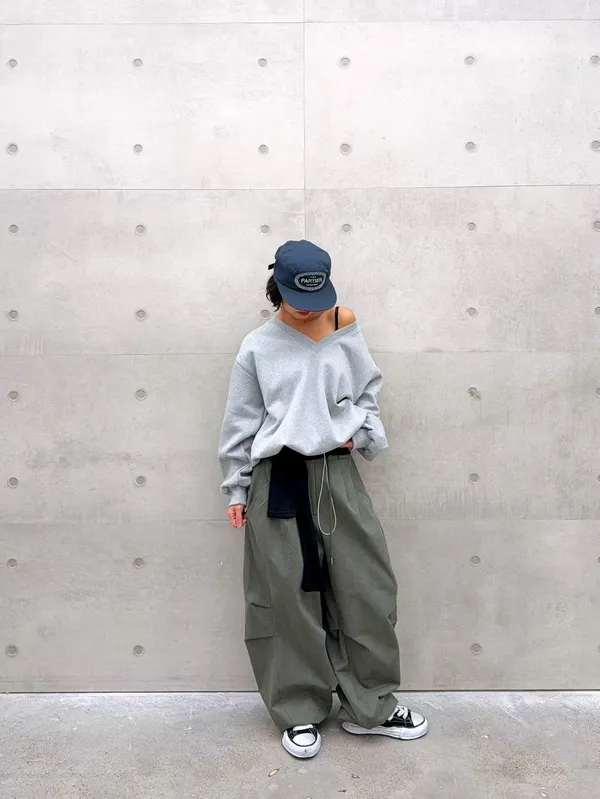Loose Casual Gray Top, Comfortable and Versatile