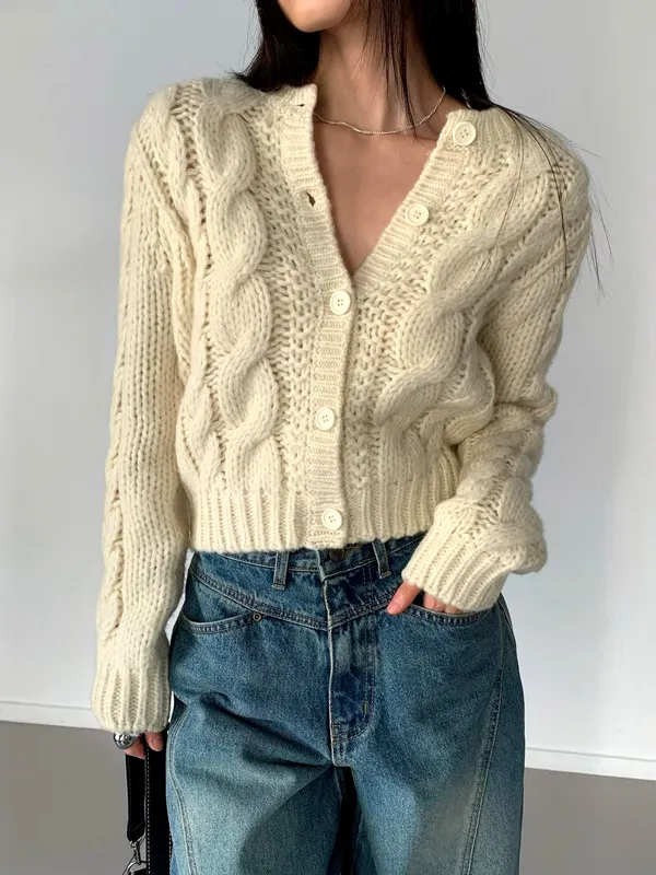 Stylish Knitted Sweater, Warm and Comfortable for Autumn and Winter