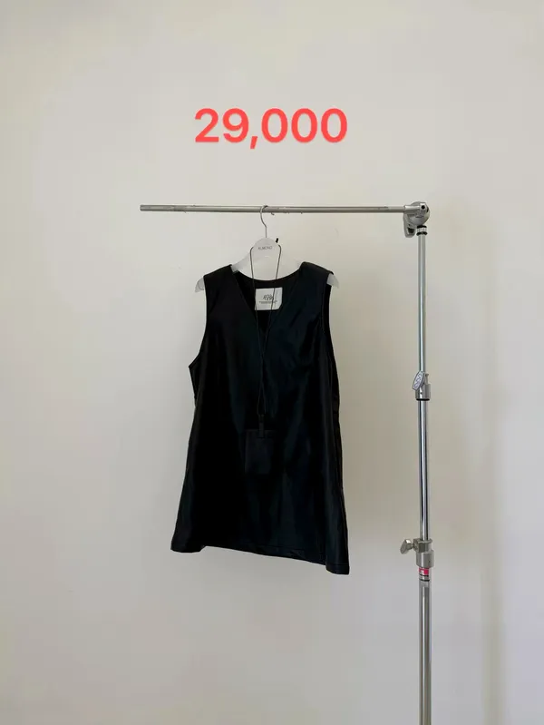 Elegant Black Dress for Women - A Touch of Class