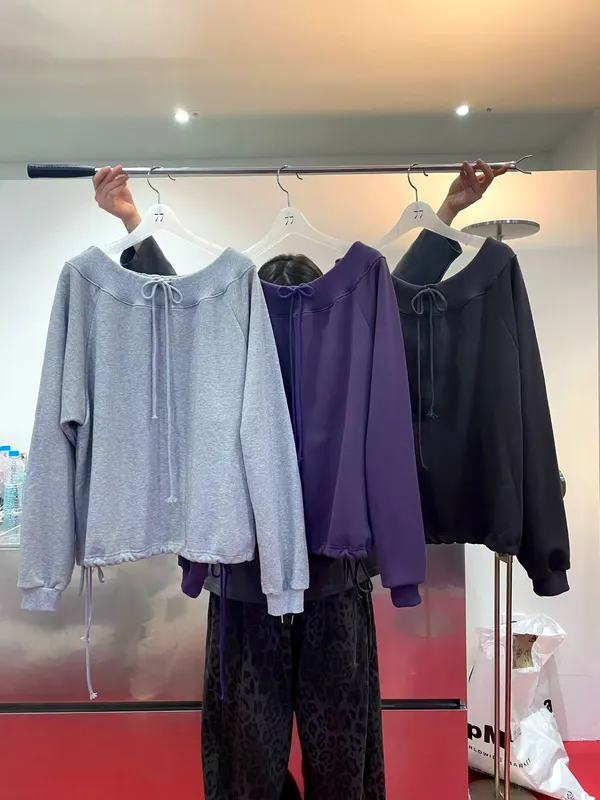 Loose Casual Women's Top, Comfortable and Versatile for Spring and Autumn