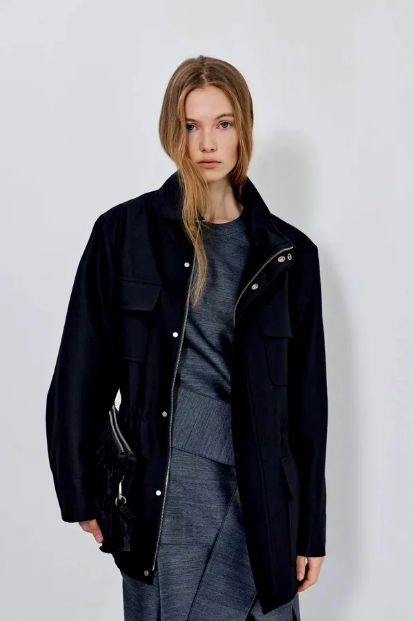 Stylish and Minimalist Women's Jacket, Comfortable and Versatile