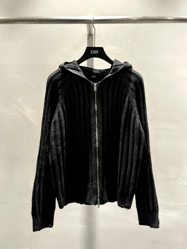 Stylish Men's Zipper Cardigan - Comfortable Knit Design