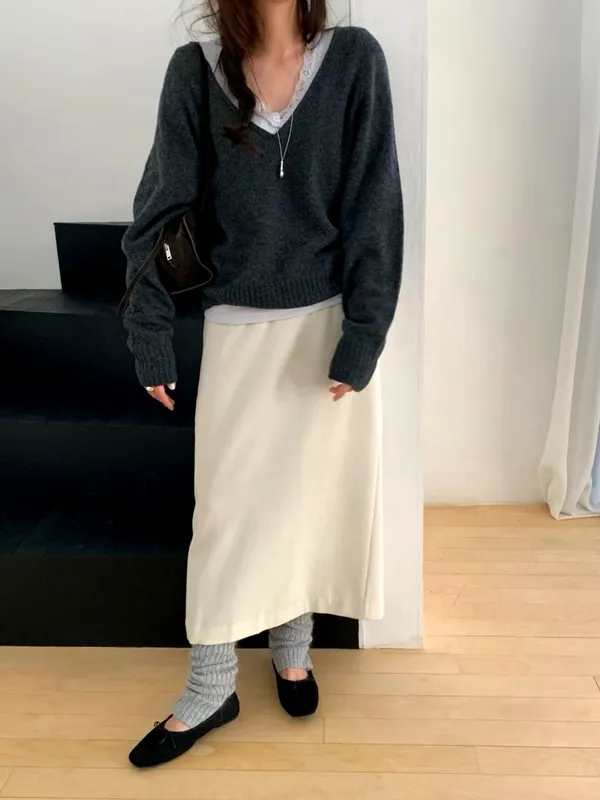 Skirt Midi Wanita Elegan dan Minimalis, Mudah Dipadankan dengan Pelbagai Gaya