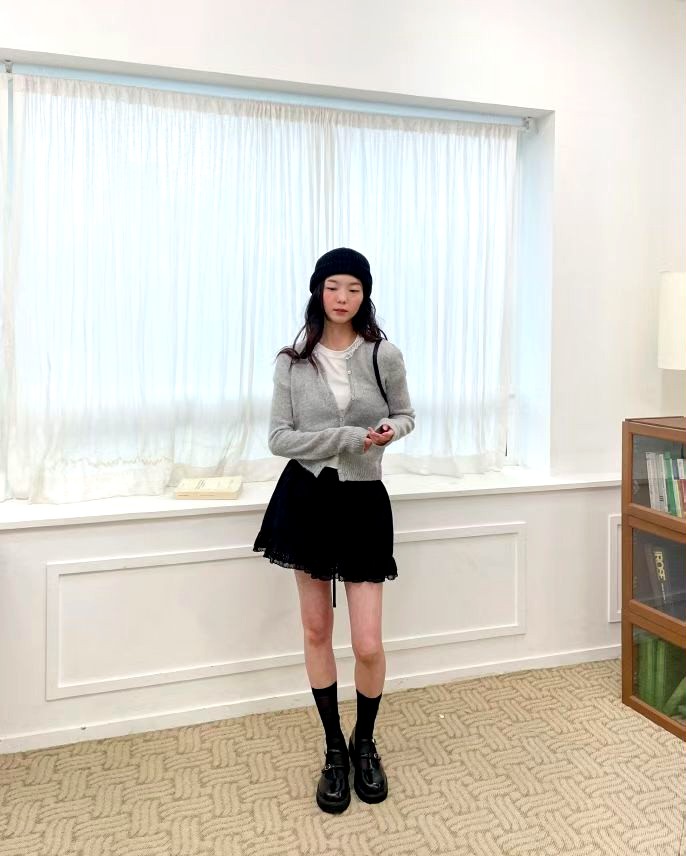 스타일리시한 다용도 여성용 스커트, 우아함을 손쉽게 드러내다