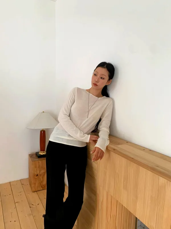 時尚簡約女裝毛衣，舒適透氣，秋冬必備