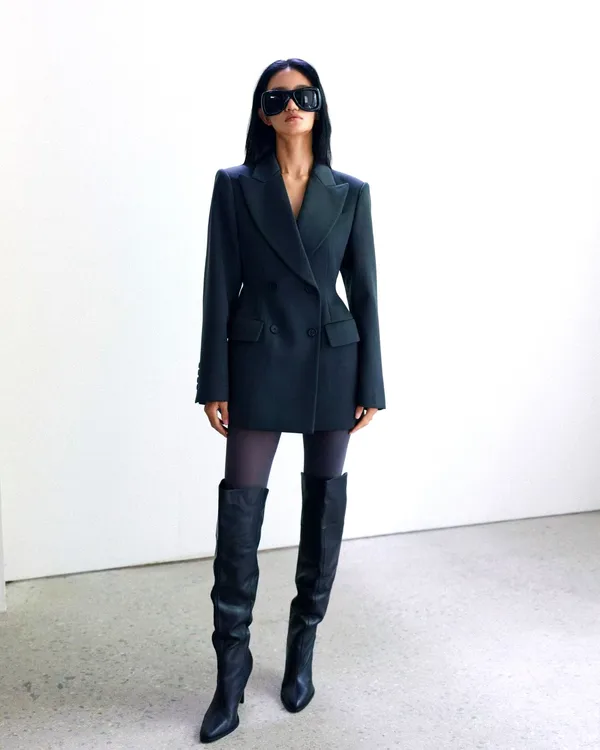 Stylish Slim-Fit Double-Breasted Women's Coat, A Must-Have for Elegance