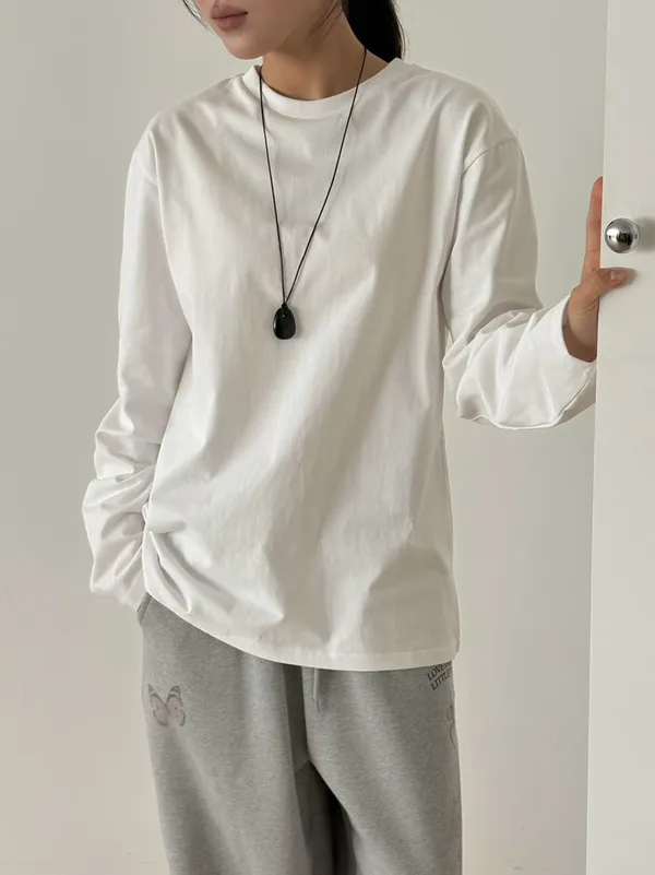 Simple Basic White Long Sleeve T-Shirt, Comfortable and Versatile