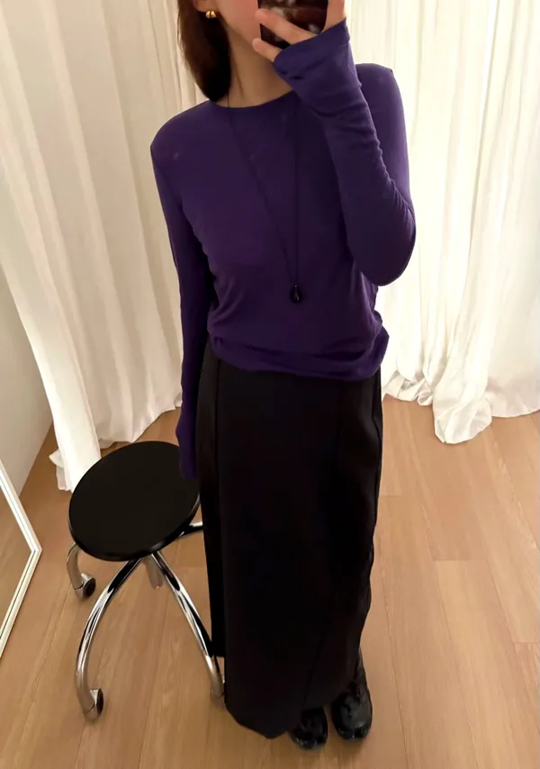Stylish Purple Long Sleeve T-Shirt - Comfortable and Versatile