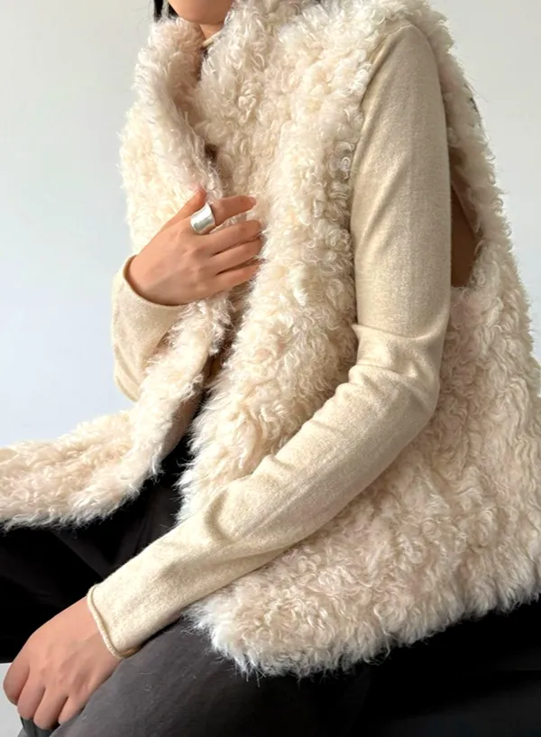 Stylish Women's Vest Jacket - Soft and Comfortable for Perfect Outfits