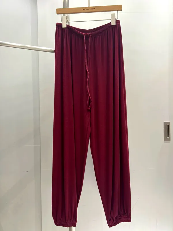 Chic Loose Women's Pants for a Comfortable Casual Look